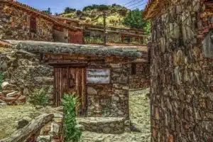 Fikardou 2574024
